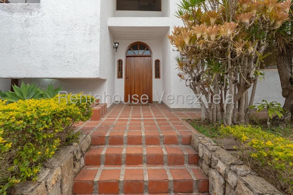 Casa (Duplex) en Venta en Lomas de La Lagunita, Distrito Metropolitano