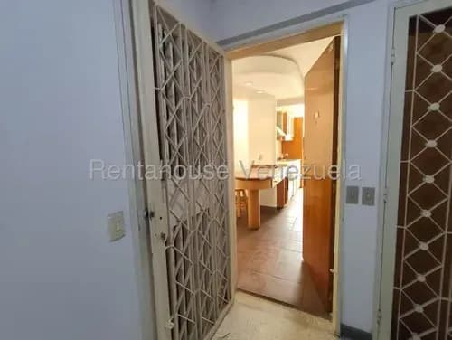 Apartamento En Alquiler Los Palos Grandes 26-11716 Aa