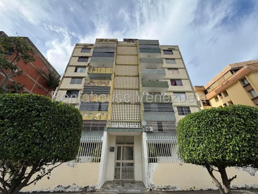Apartamento (1 Nivel) en Venta en Trigal Centro, Carabobo