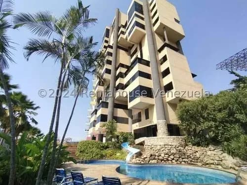 Rosa Espinoza Vende Apartamento Ubicado En Valencia, Las Chimeneas, ¡privacidad Absoluta! Apartamento De 324 M² Con Vista 360° Y Estilo Rústico Único. 24-25571 Jun1
