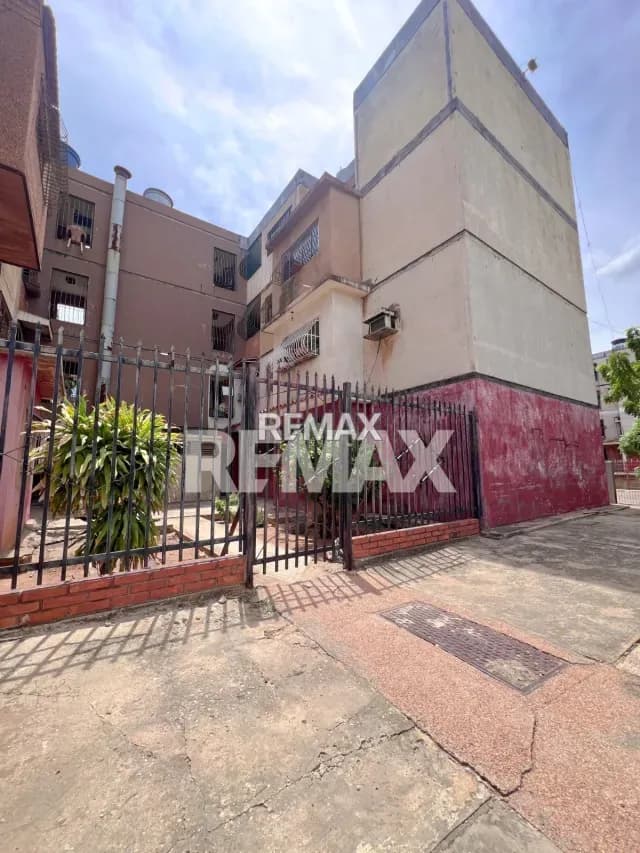 APARTAMENTO EN PLANTA BAJA - SAN FELIPE