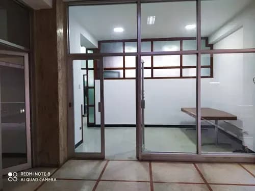 Oficina Remodelada En Plena Av. Fco De Miranda, Frente A La Notaria Octava, Chacao