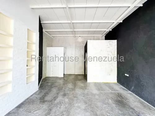 Local Comercial En Alquiler. Urb. La Castellana 26-12192 Neyla Cedeño.