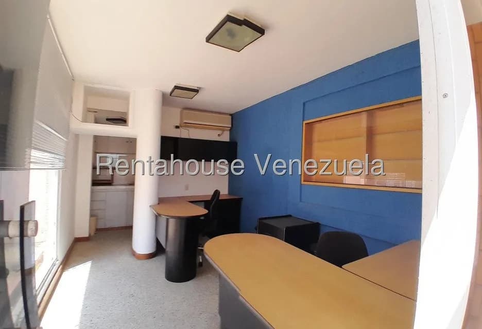 Comercial (Oficina) en Alquiler en Avenida Universidad, Zulia
