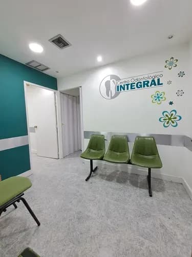 Alquiler De Cubiculo En Consultorio Odontológico Hospital Metropolitano Del Norte. Naguanagua
