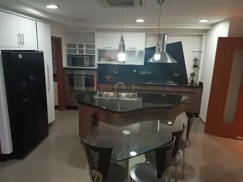 Jeannet Gonzalez Vende Apartamento Semi Amoblado En La Trigaleña Alta. Res Jacaranda Pliso Alto 245 Mts. Planta Y Pozo
