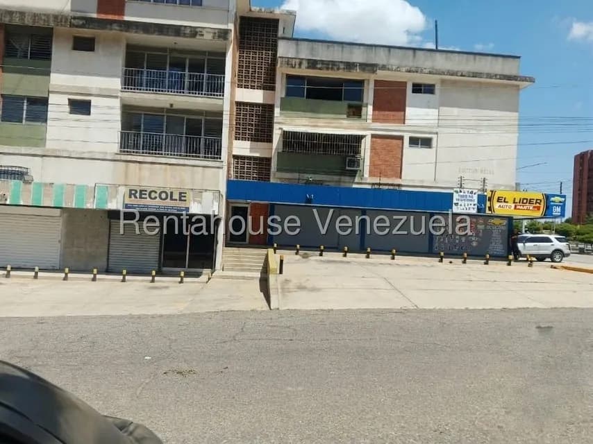 Comercial (Local Comercial) en Venta en Santa Maria, Zulia