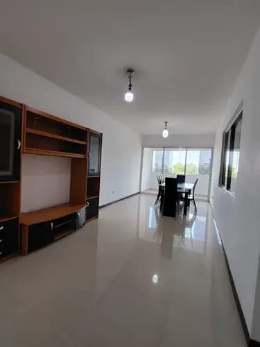 Apartamento En Obra Blanca En Residencias Chelsea Court Urbanización El Parral Valencia Estado Carabobo LG Solo Clientes