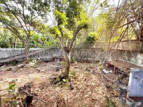 Terreno En Venta En La Floresta Con Potencial Para Desarrollar Proyectos Yf