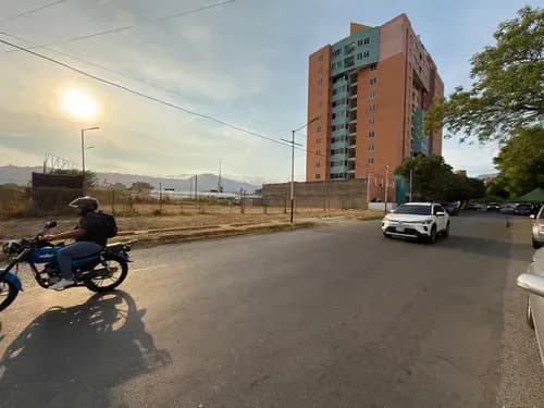 Vendo Terreno En Mañongo Sambil