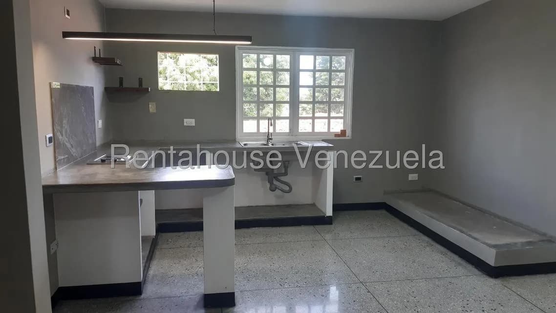 Apartamento (1 Nivel) en Alquiler en La N, Zulia