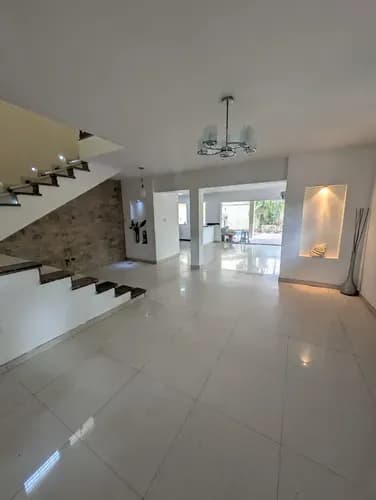Casa En Venta Urb. El Trigal Sur, Valencia