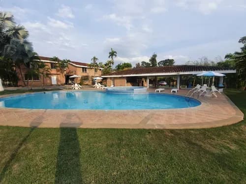 Wc Townhouse En Venta En Los Aleros Guataparo Con Planta Electrica 100% C329034
