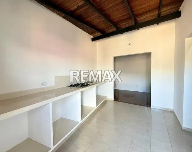 Apartamento. Alquiler. Arjona