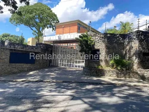 Y.t. Townhouse En Venta, La Florida Mls #26-20775