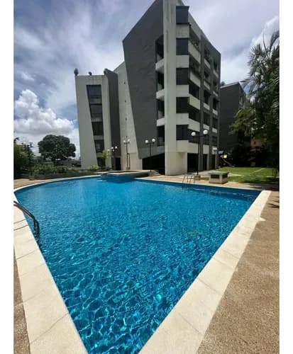 Vendo Ph Dúplex 550m2 Los Palos Grandes 9253