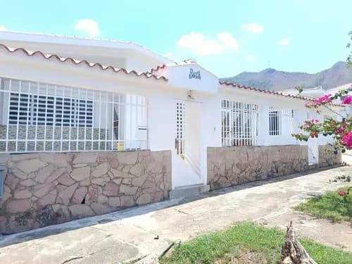 En Venta Casa Con Local En Trigal Norte Ubicada En Calle Abierta (yh)