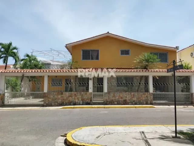 Venta Casa Quinta Urb Valles de Guaracarima La Victoria