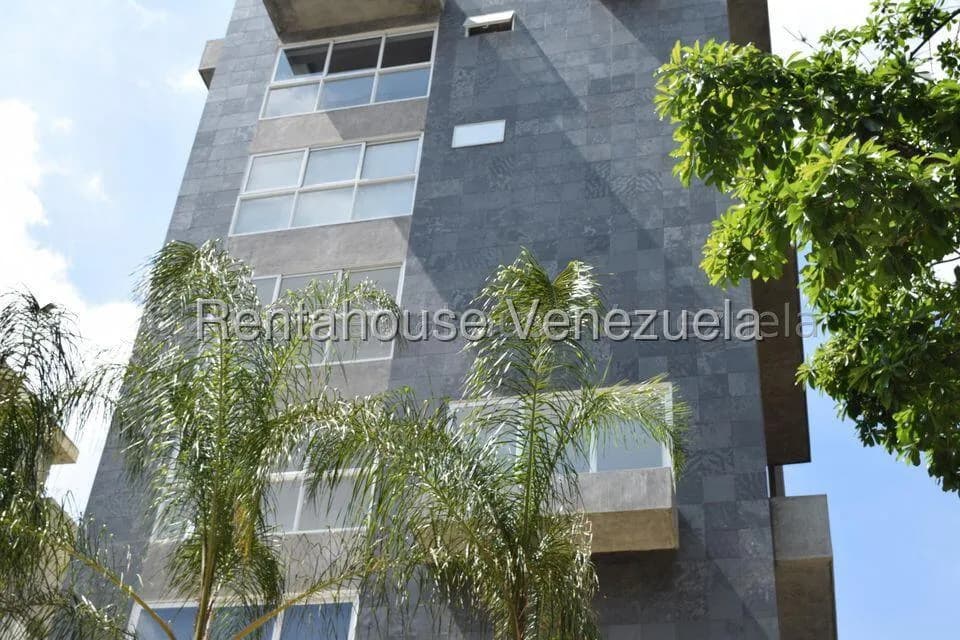 Apartamento (1 Nivel) en Alquiler en Los Palos Grandes, Distrito Metropolitano