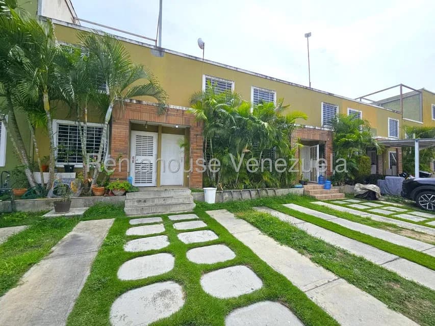 Casa (Duplex) en Alquiler en Caminos de Tarabana, Lara