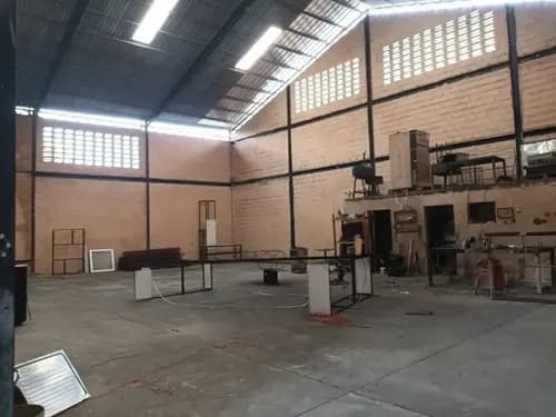 Galpón En San Diego, Sector Las Josefinas Ii. Atg-129