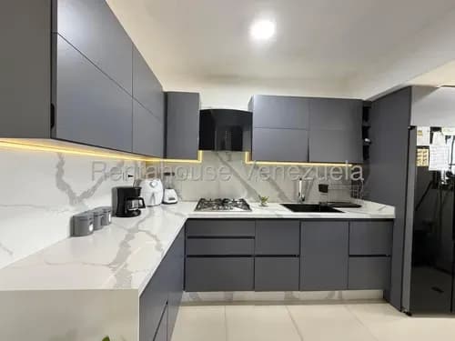 Ecl Cómodo Apartamento En Venta 26-19417