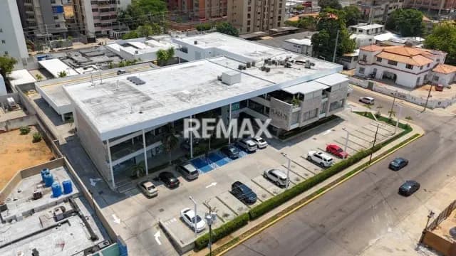 Local comercial en venta en c.c. Plaza 75 zona este en Maracaibo