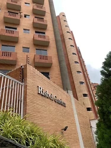 Apartamento En Venta: Urb. El Bosque Res. Risbel Garden Mr-mi