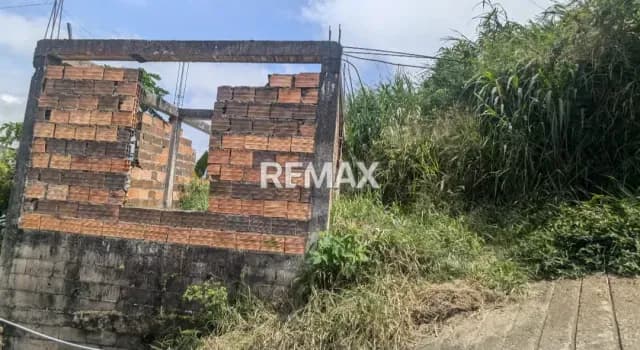 Venta de Terreno con avance de construcción Ubicado en el sector el ojito municipio Guasimos (antes de la cementera)