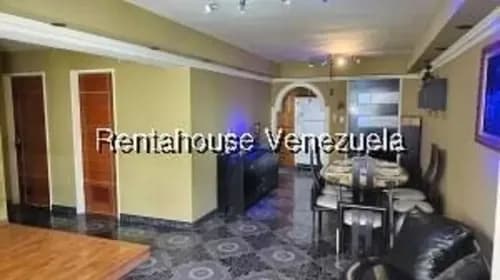 Estupendo Apartamento De 2 Habitaciones Con Posibilidad De Hacer La 3ra Y 2 Banos, Mls #26-21719
