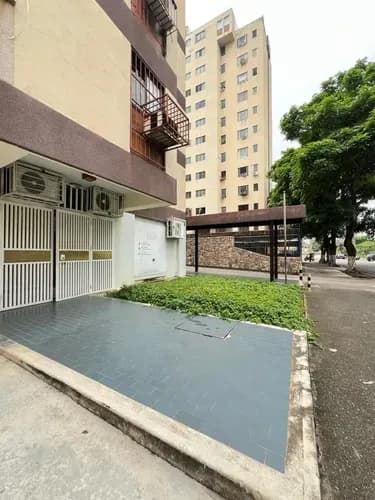 Local En La Urbanización San José De Tarbes, Valencia, Fcaballero