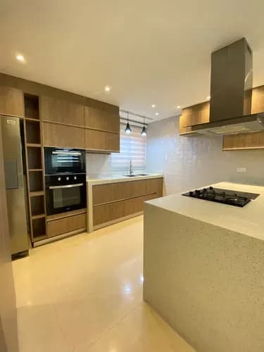 Apartamento En Alquiler Residencias Paramillo Suite Lh