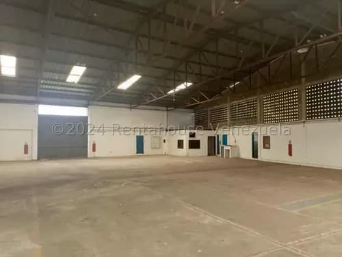 Gabi Alquila Galpón En Cabudare La Piedad Sur, 26 2854