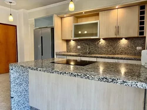 Amplio Apartamento Res Navona Urb La Trigalena Con Balcón Planta 50% Excelente Ubicación.