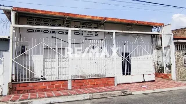 Excelente Oportunidad Galpon En Venta Ubicado En Piñonal