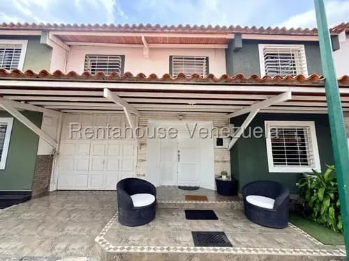 Bella Casa En Venta En Zona Elite De Cabudare / 26-18549