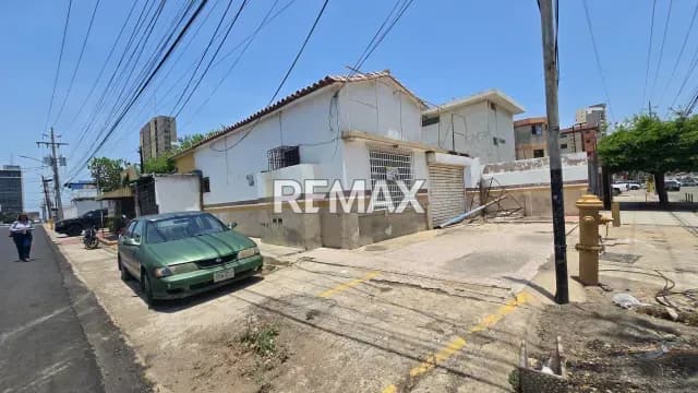 CASA COMERCIAL EN VENTA EN TIERRA NEGRA