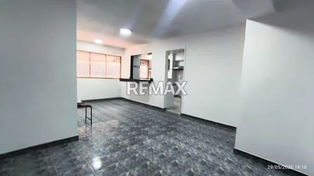 EN VENTA LINDO APARTAMENTO UBICADO ENQUINTA CRESPO