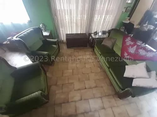 Apartamento En Venta En Santa Eduvigis, Caracas 24-5139 Yf