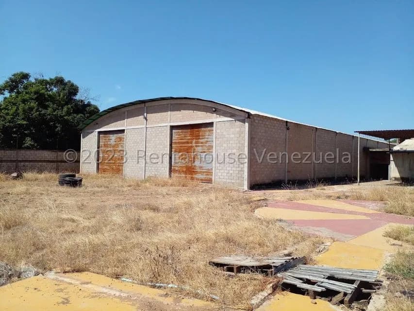 Comercial (Galpon - Deposito) en Venta en Zona Industrial Sur, Zulia