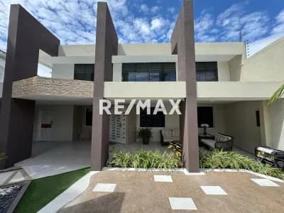 Casa en la Urb. San Jacinto