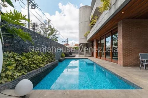 Ng 26-18957 Magnifica Casa En Venta Los Chorros. Terrazas, Jardines, Piscina, Salón De Juegos, Gimnasio, Sauna. Vigilancia Privada