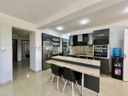Apartamento En Alquiler En Barquisimeto Avenida Ribereña Rms Codflex:#26-15952
