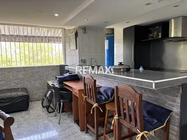 Se vende apartamento en Urb. Parque Aragua