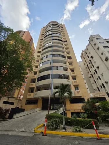 Apartamento De Oportunidad En Las Chimeneas Res Buen Pastor-sl