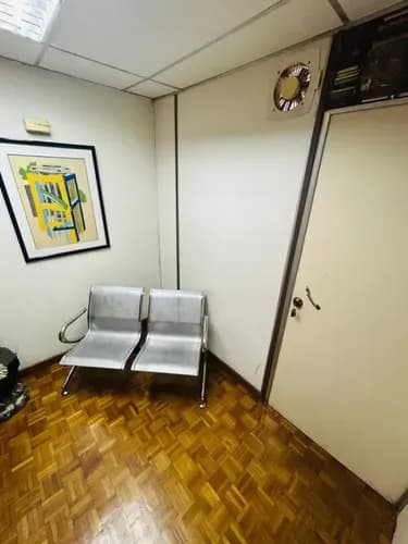Oficina O Cubiculo, Plaza Francia Altamira, Av. San Juan Bosco