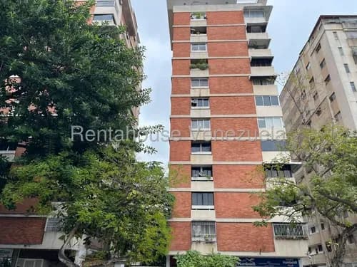 Apartamento Tipo Ph En Altamira Sur Con Acabados Originales Yf