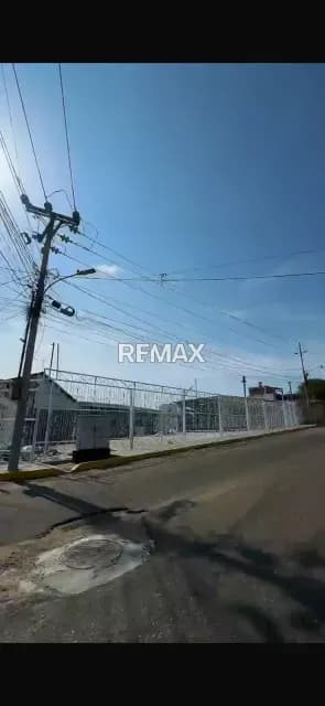 LOCAL EN VENTA EN AVENIDA LA LIMPIA ZONA OESTE EN MARACAIBO