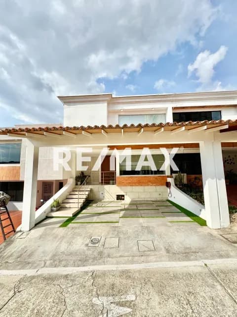 VENTA DE CASA TAMAYO SUITE