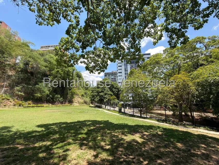 Apartamento (1 Nivel) en Alquiler en Santa Fe Norte, Distrito Metropolitano